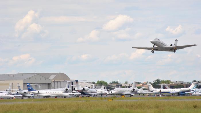 private aircraft departing KTEB