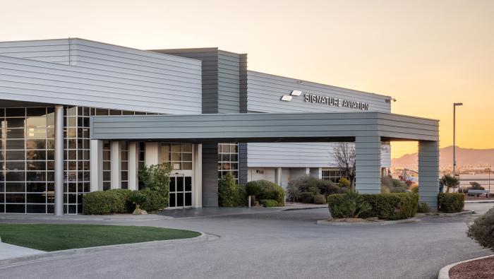 Signature Aviation FBO at KLAS