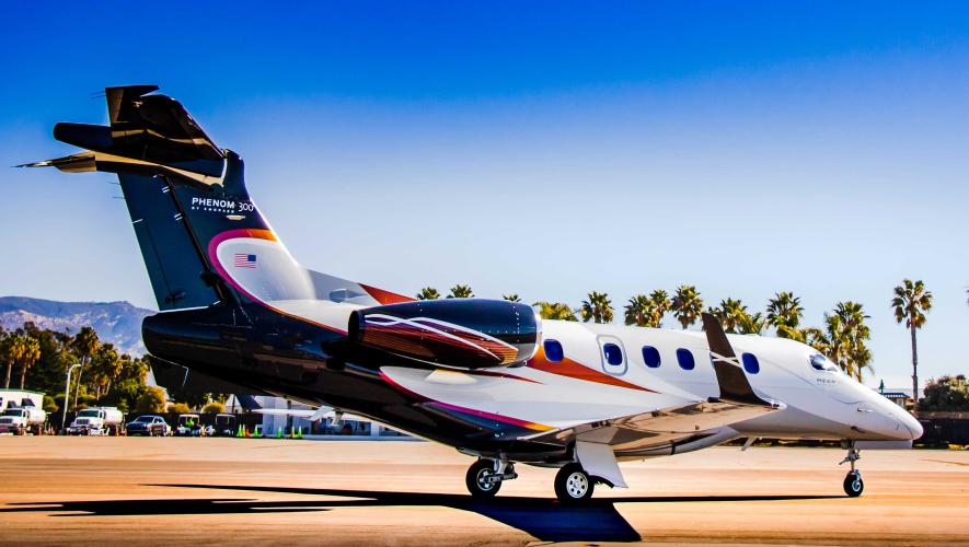 Phenom 300 は jetAVIVA が販売しています