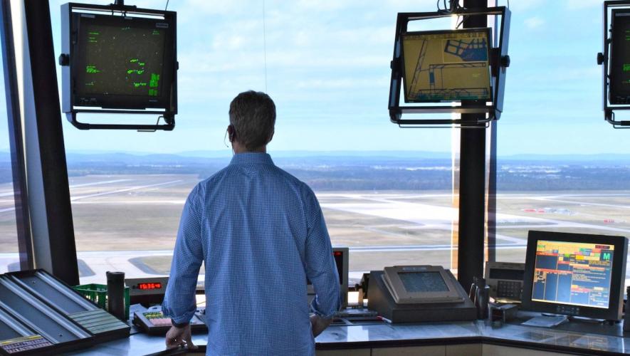 Controller at Dulles International Airport (Photo: Bill Carey)