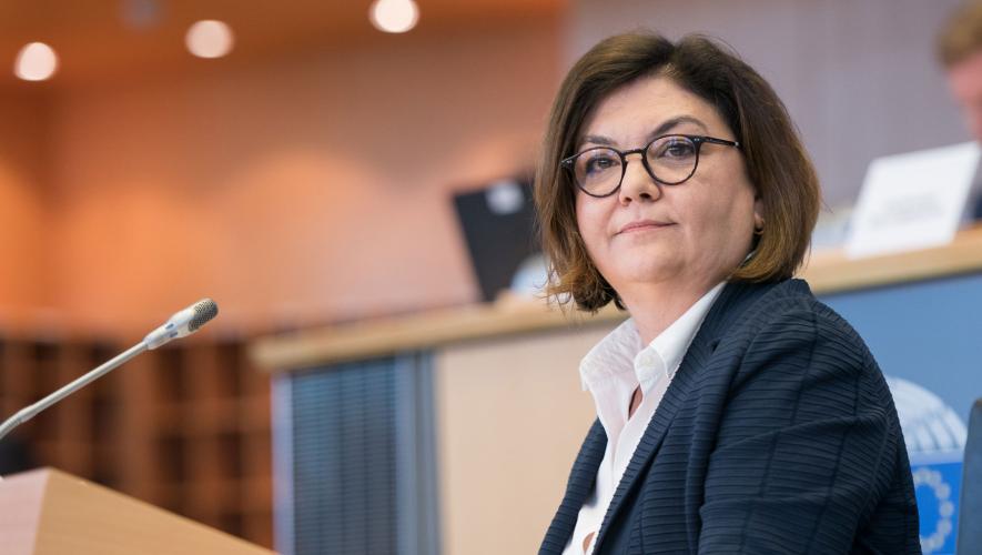 Adina Vālean, EU transport commissioner 