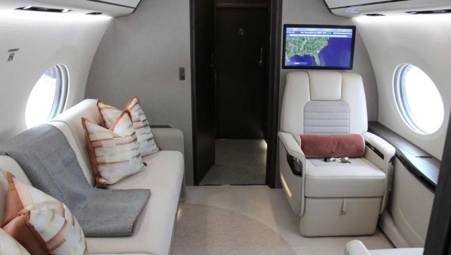 Business jet cabin with partition
