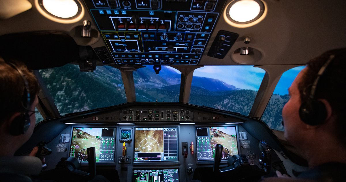 FlightSafety International simulator