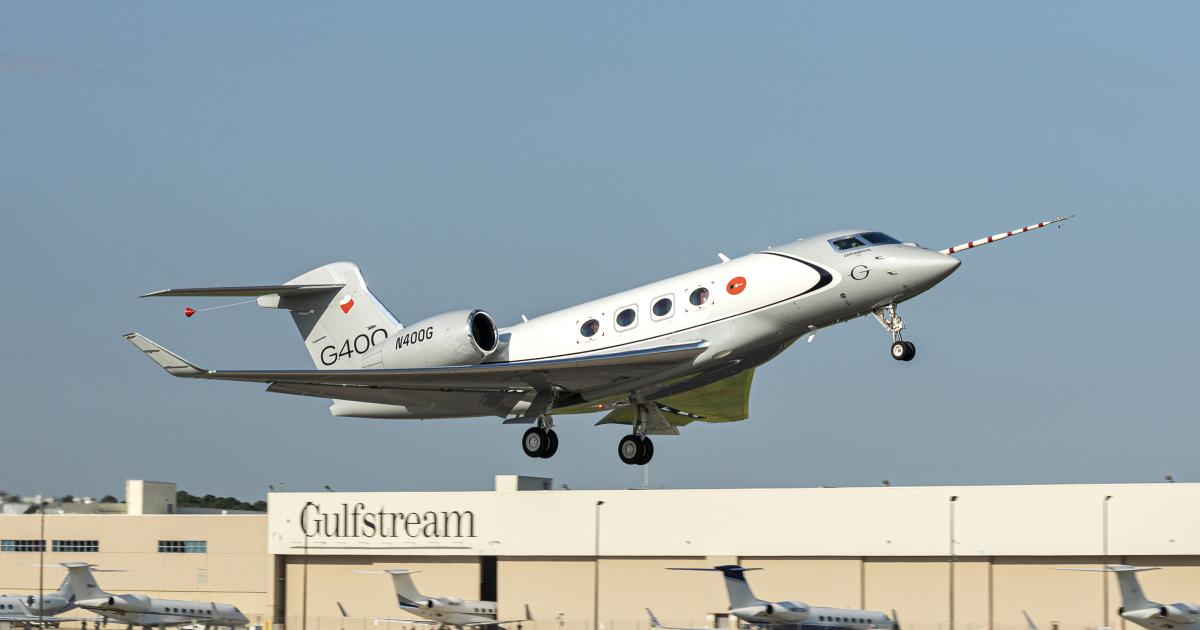 Gulfstream's G400 first flight