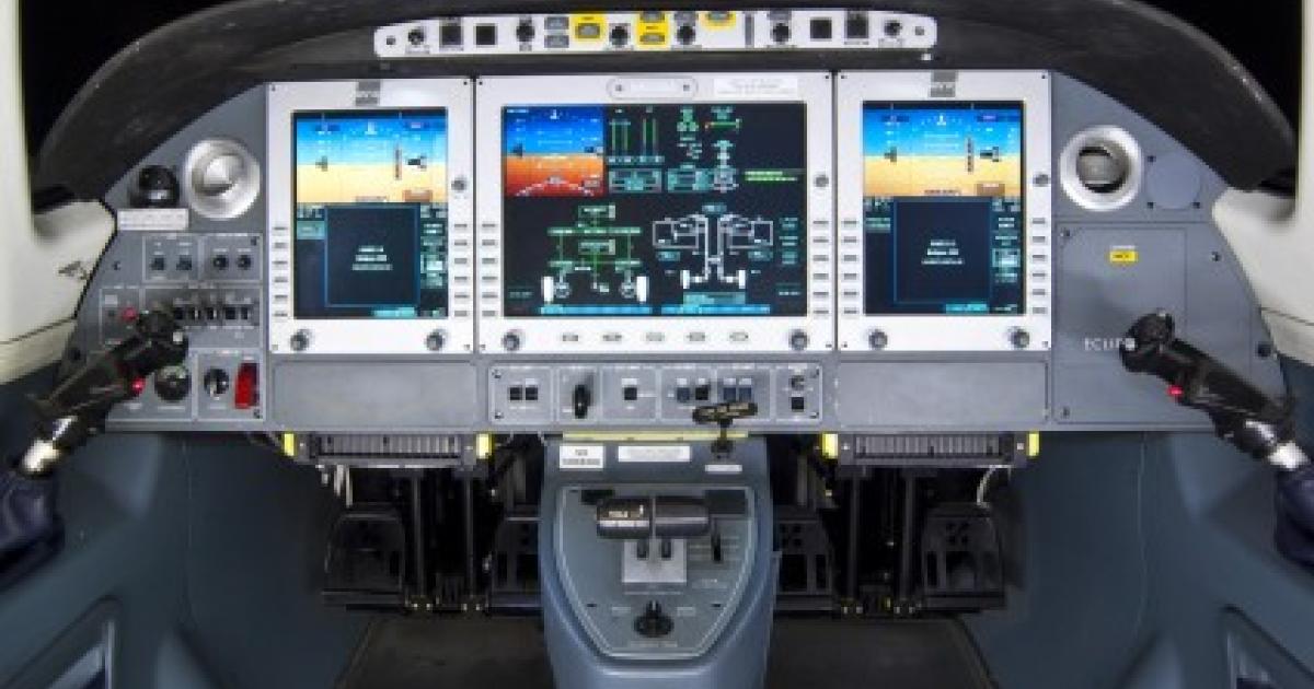 imCom has completed the first initial training course for the new Total Eclipse using its recently qualified level-D flight simulator equipped with new Avio IFMS (integrated flight management system) avionics.