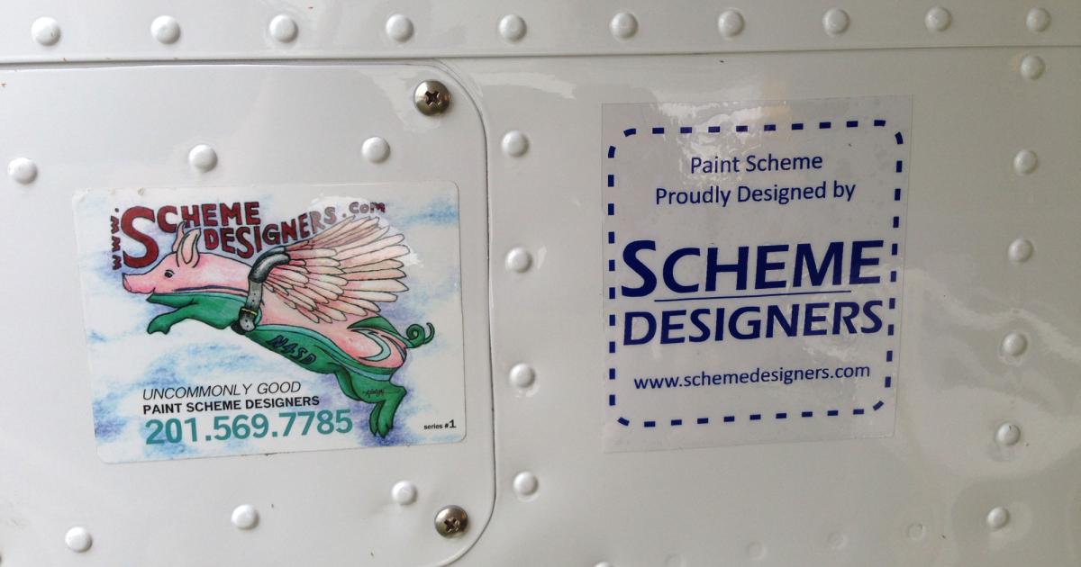 Aircraft participating in Scheme Designers’ scavenger hunt at the 2014 Sun ‘n Fun Fly-In are marked with these decals.