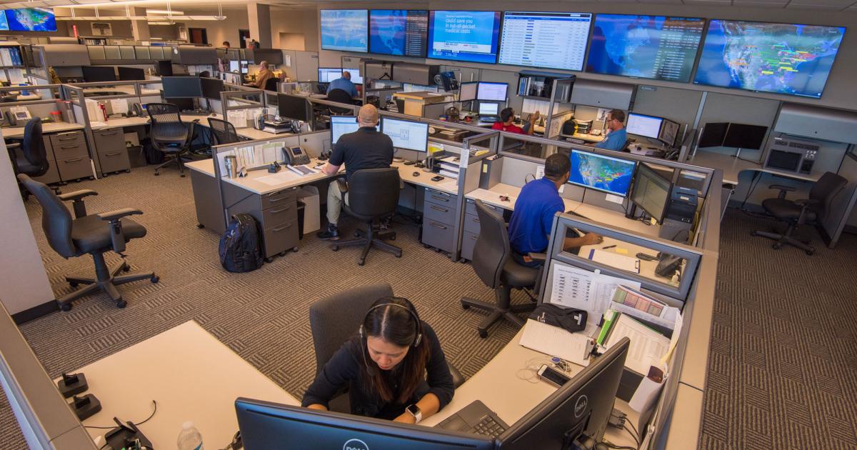 Textron Aviation’s 1Call customer support center provides a single point of contact for operators needing unscheduled maintenance. The center can receive real-time CAS messages from aircraft with LinxUs.