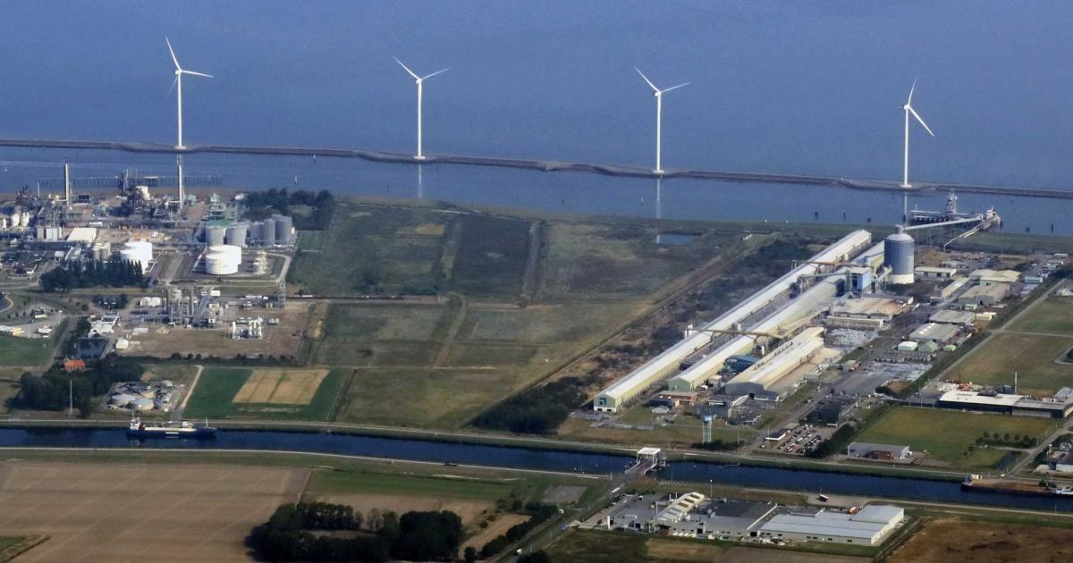 This greenfield plot in the Netherlands seaport town of Delfzijl will be the site of Europe's first dedicated sustainable aviation fuel production facility. It is expected to be operational by 2022. (Photo: SkyNRG)